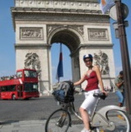 More and more public bike users are looking for rental solutions which are smartphone based. - Photo Velib