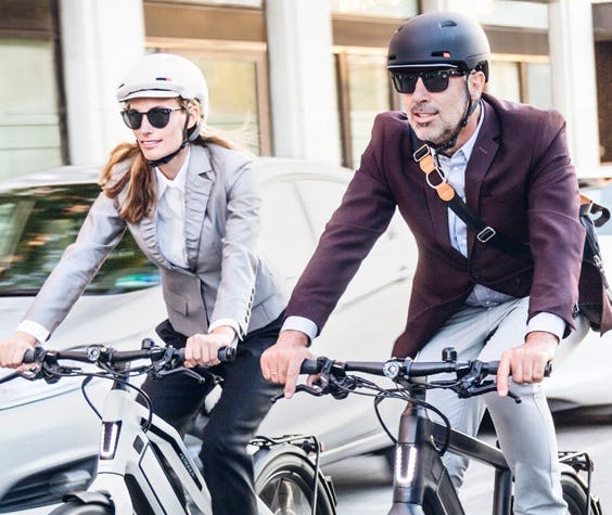安全帽和其他利益相關者可以在2016年1月底就參與高速電動自行車安全帽專帽提出申請。-Photo Stromer