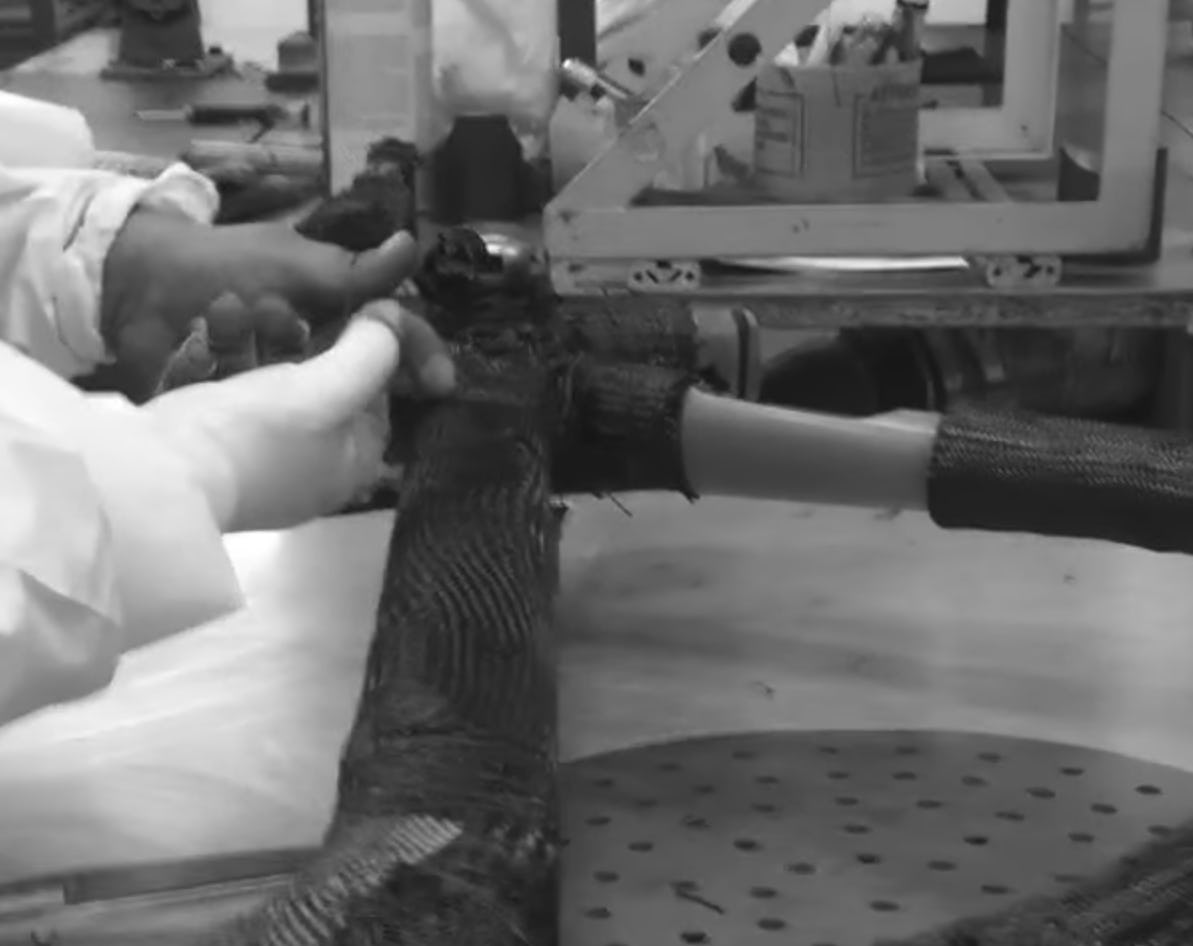 Time碳纖維車架和零件的製程被稱為「樹脂轉注成形法(RTM)」。 – Photo Time