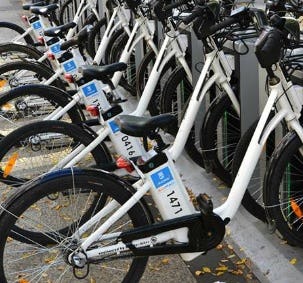 This interactive webinar will provide in-depth information on how to promote the uptake and use of LEVs. – Photo Solutions