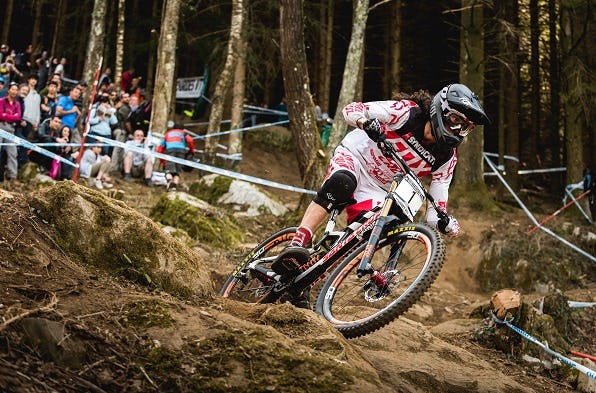 ENVE產品範圍包括高階碳纖維自行車零組件。- Photo ENVE