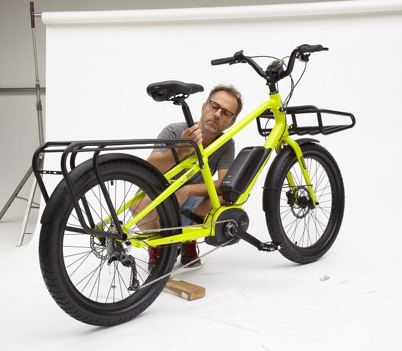 Benno Baenziger and his e-cargobike model ‘Boost E’. – photo Mark Clifford
