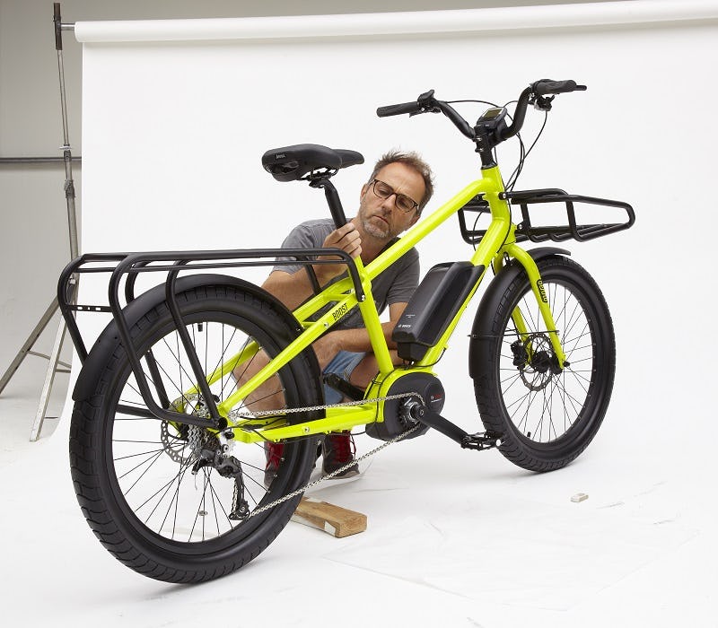Benno Baenziger and his e-cargobike model ‘Boost E’. – photo Mark Clifford