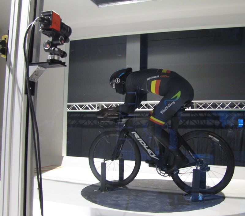 35公尺長的風洞是Flanders自行車谷最吸睛的設施。-Photo Bike