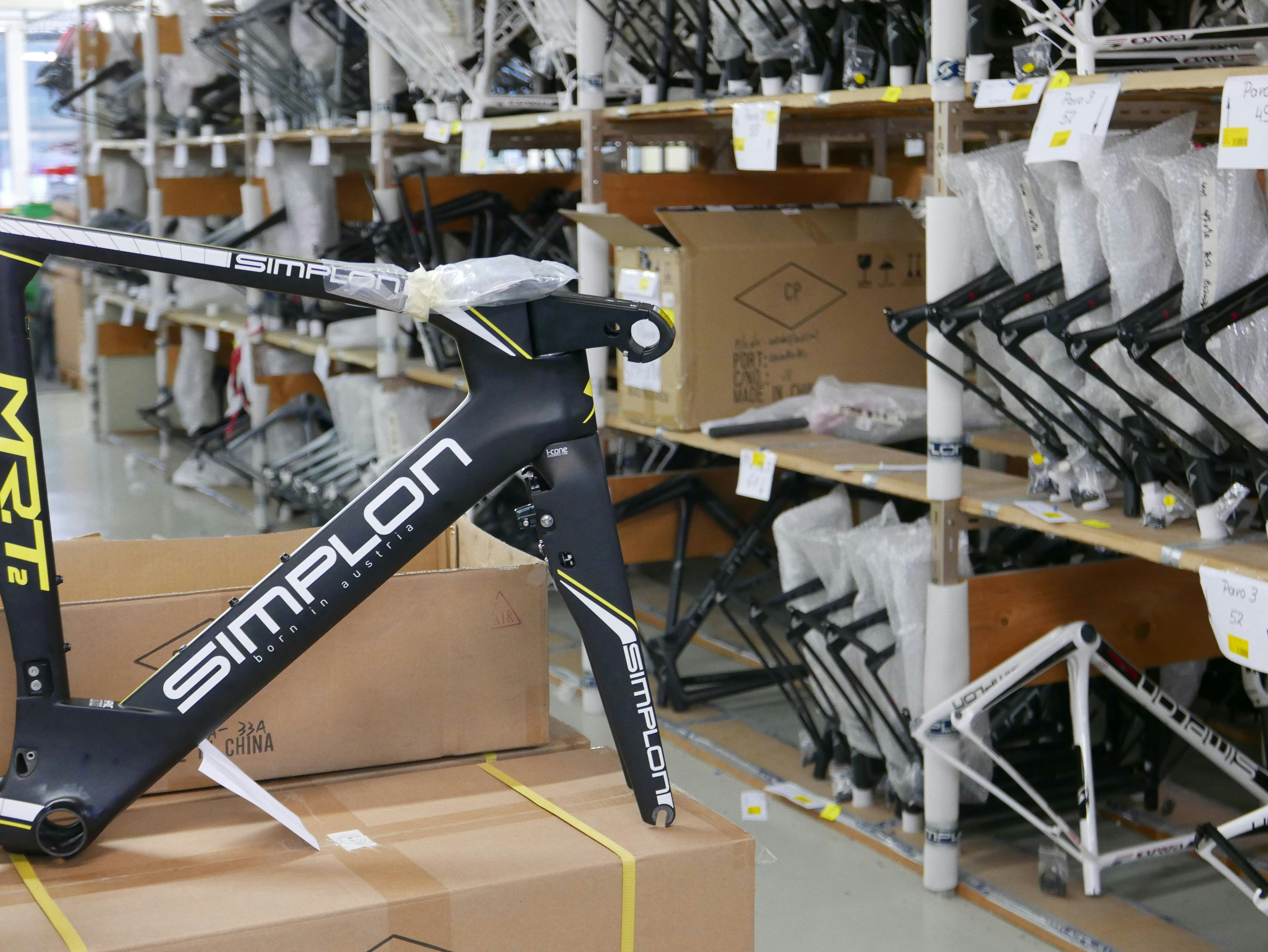 Next to giant KTM Fahrrad also Austria’s second-largest manufacturer Simplon is taking its share of the e-MTB market. – Photo Jo Beckendorff