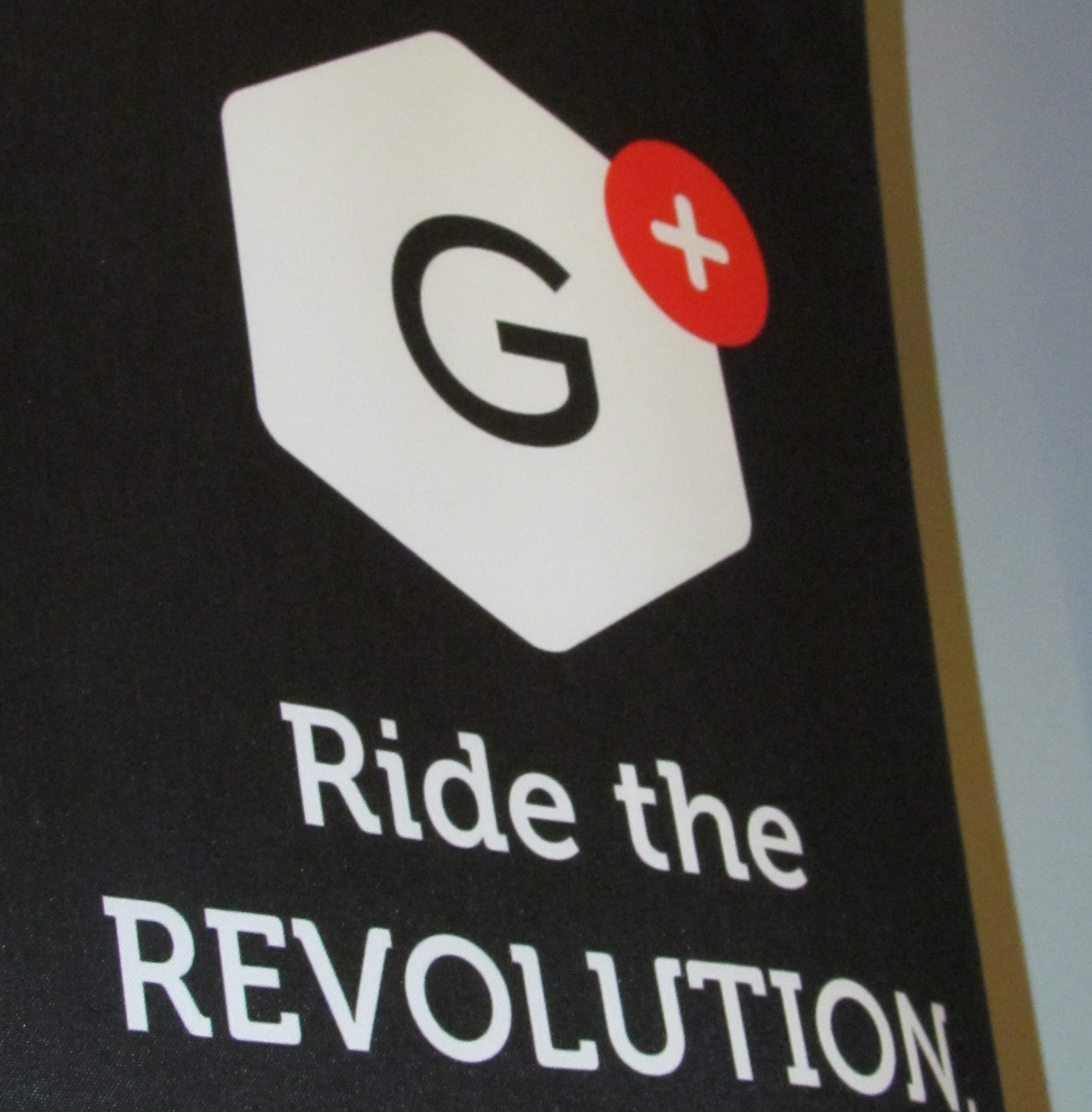 自行車產業裡已經有這樣的產業化，像是Vittoria有很多應用石墨烯的產品-Photo Bike Europe