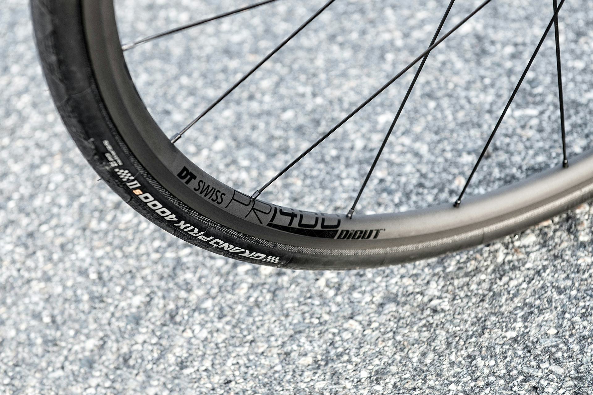 The OXIC rim surface is so hard, that the rim will not be affected by wear. – Photo DT Swiss