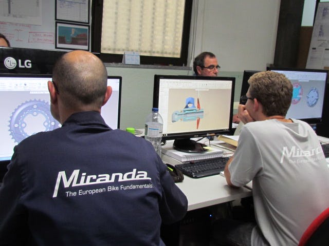 A rapidly expanding product range is made possible by using 3D printing in Miranda’s R&D process. – Photo’s Bike Europe  