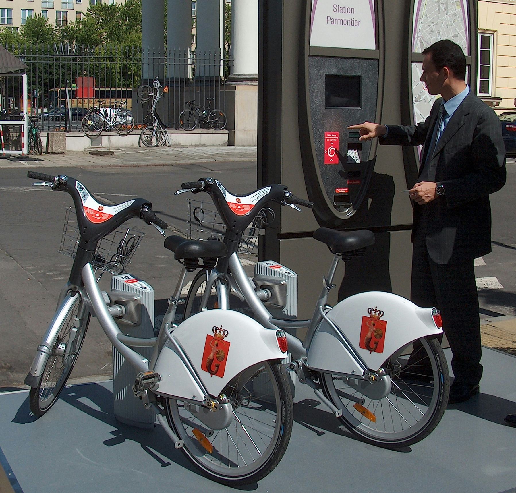 Public bikes are now used by more than 600 cities around the globe. – Photo Warsaw bike scheme