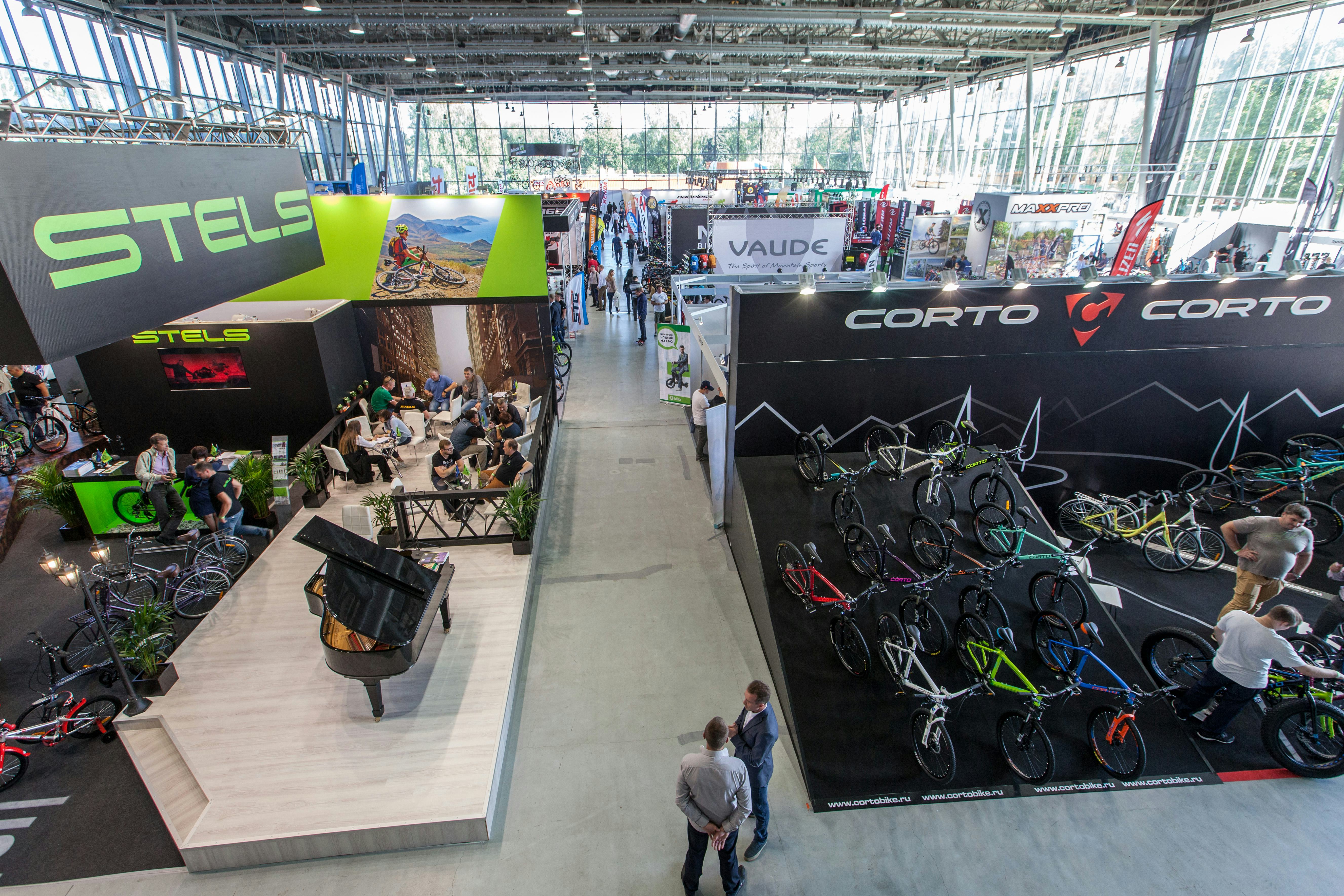 Bike Expo exhibitors were very enthusiastic on the new show. – Photo Andrey Khorkov