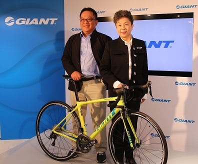 Young Liu (l.) and Bonnie Tu. - Photo Alan Zhang