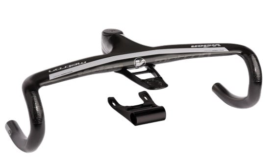 The Metron 5D features a ten degree forward angle for a more natural wrist position and wider elbow stance for easier breathing. – Photo FSA