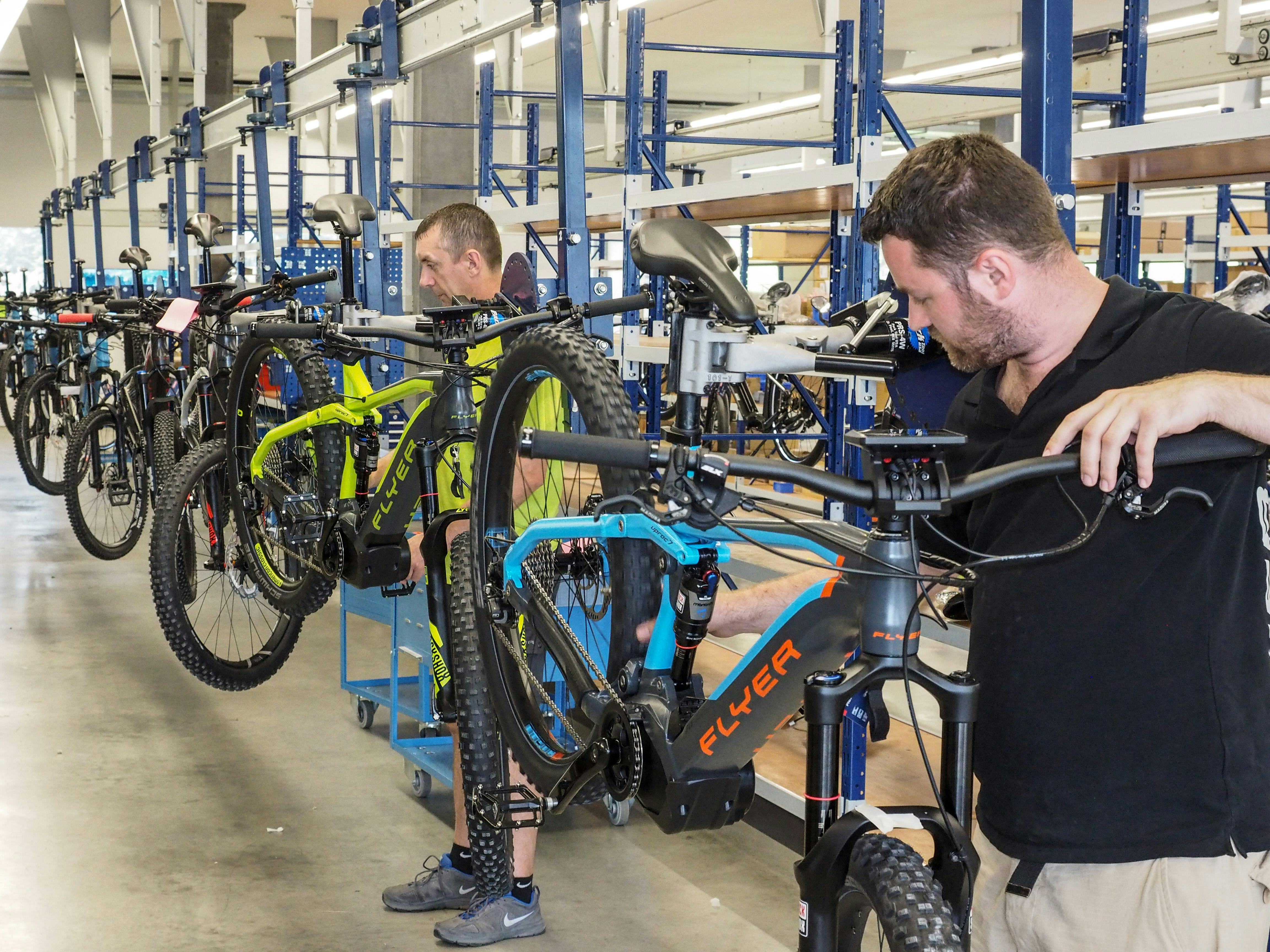 Popularity of e-MTBs, produced here, is fast growing in Switzerland. – Photo Peter Hummel 