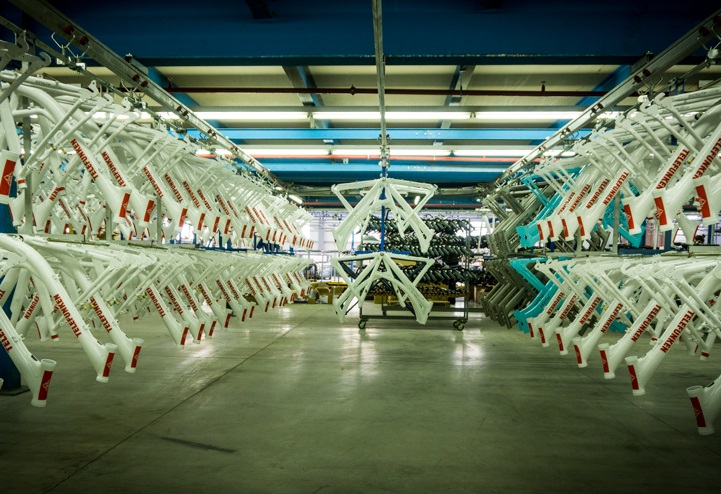 New Leader 96 bike factory pushes the company’s yearly production capacity to some 400,000 mid to high-end bicycles and e-bikes. – Photo Leader 96 