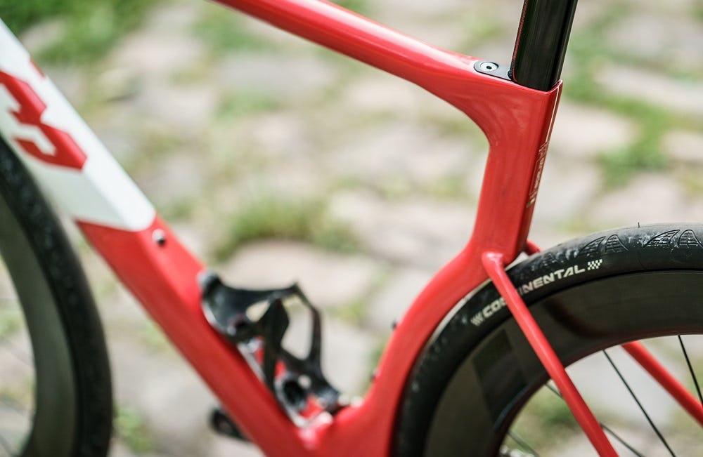 The new Strada aero road frame, 3T claims, is the first to be optimised for wider tyres, while maintaining performance and increasing comfort. – Photo 3T 