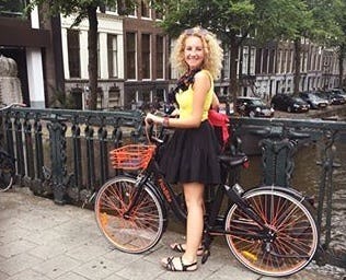Rapid growth of bike sharing systems in Amsterdam has created a lot of frustration. – Photo Bike Europe 