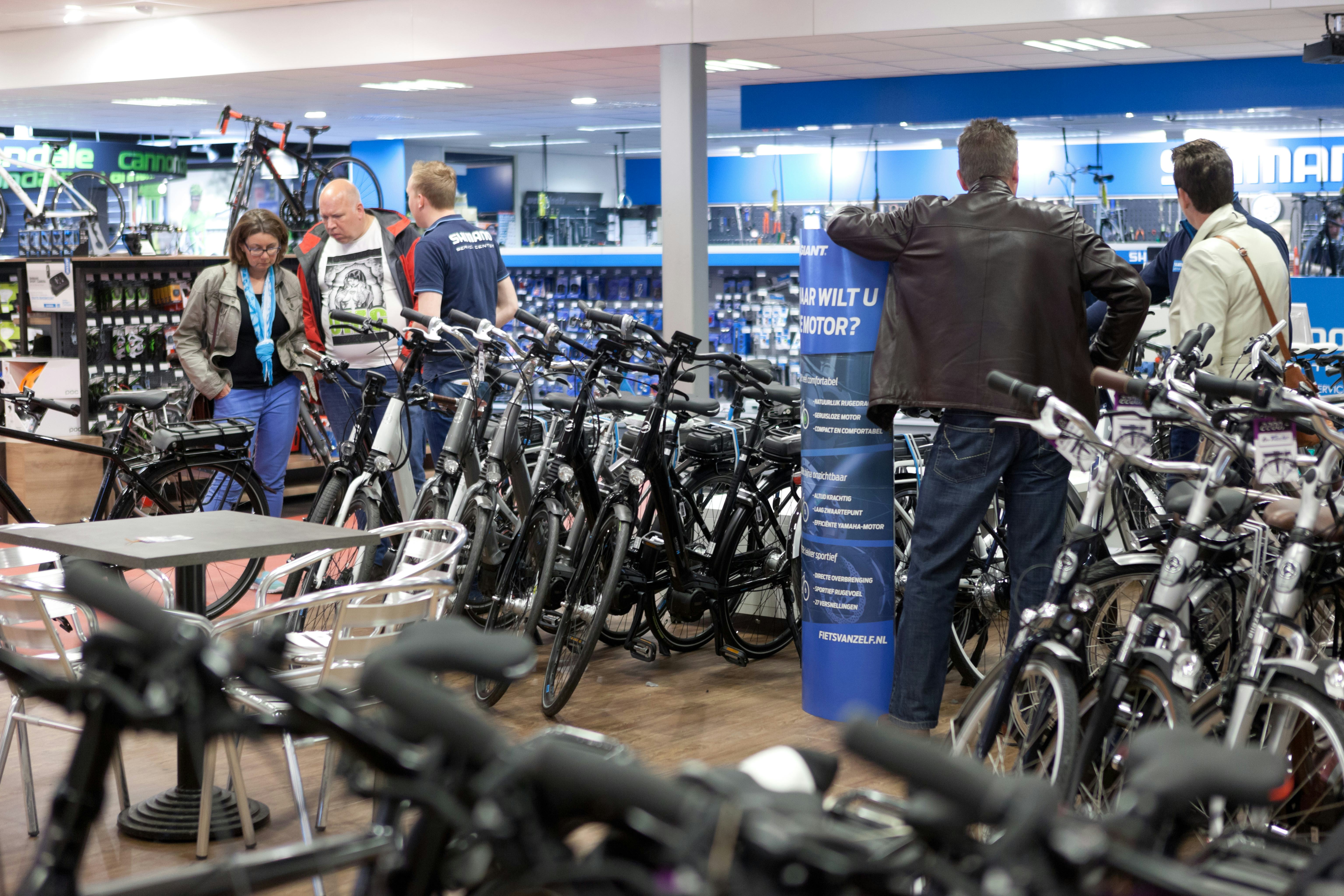 NuVinci Cycling Experience Partner program offers dealers in-store technical and sales education, in-store consumer marketing as well as exclusive service benefits. – Photo Bike Europe 