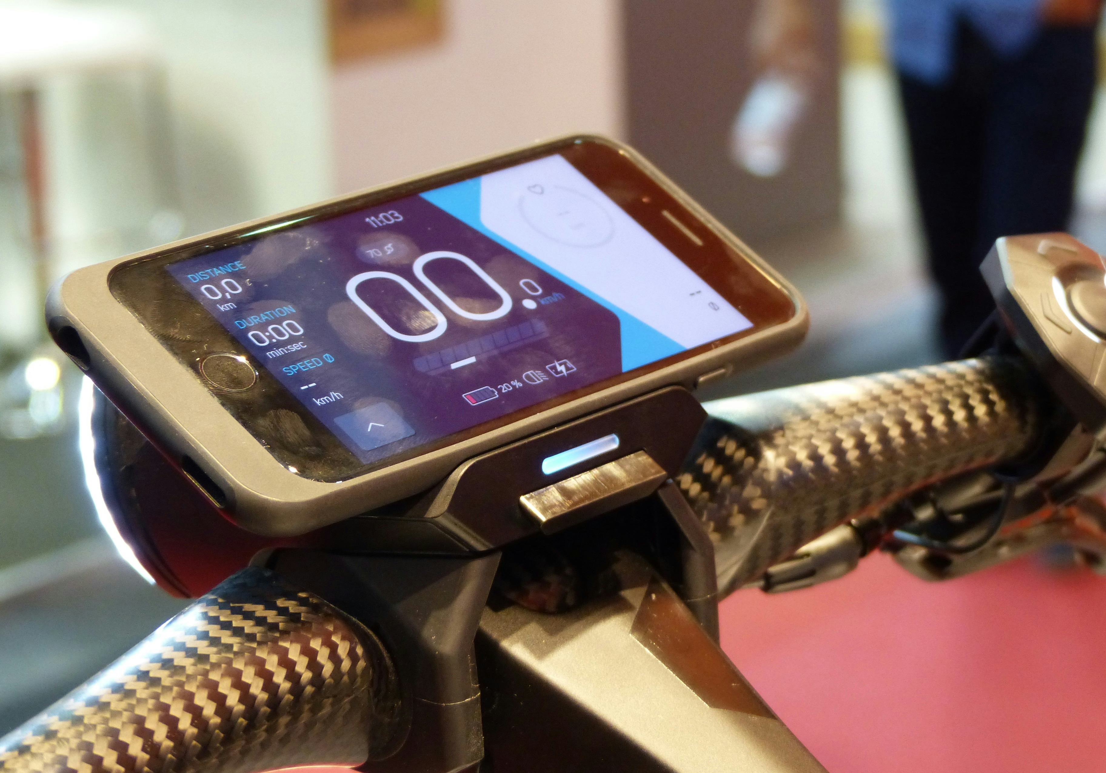 Fallbrook執行長兼主席William G Klehm III表示:「透過與Cobi合作,我們正在運用智慧技術把騎乘體驗推往新的界限。」