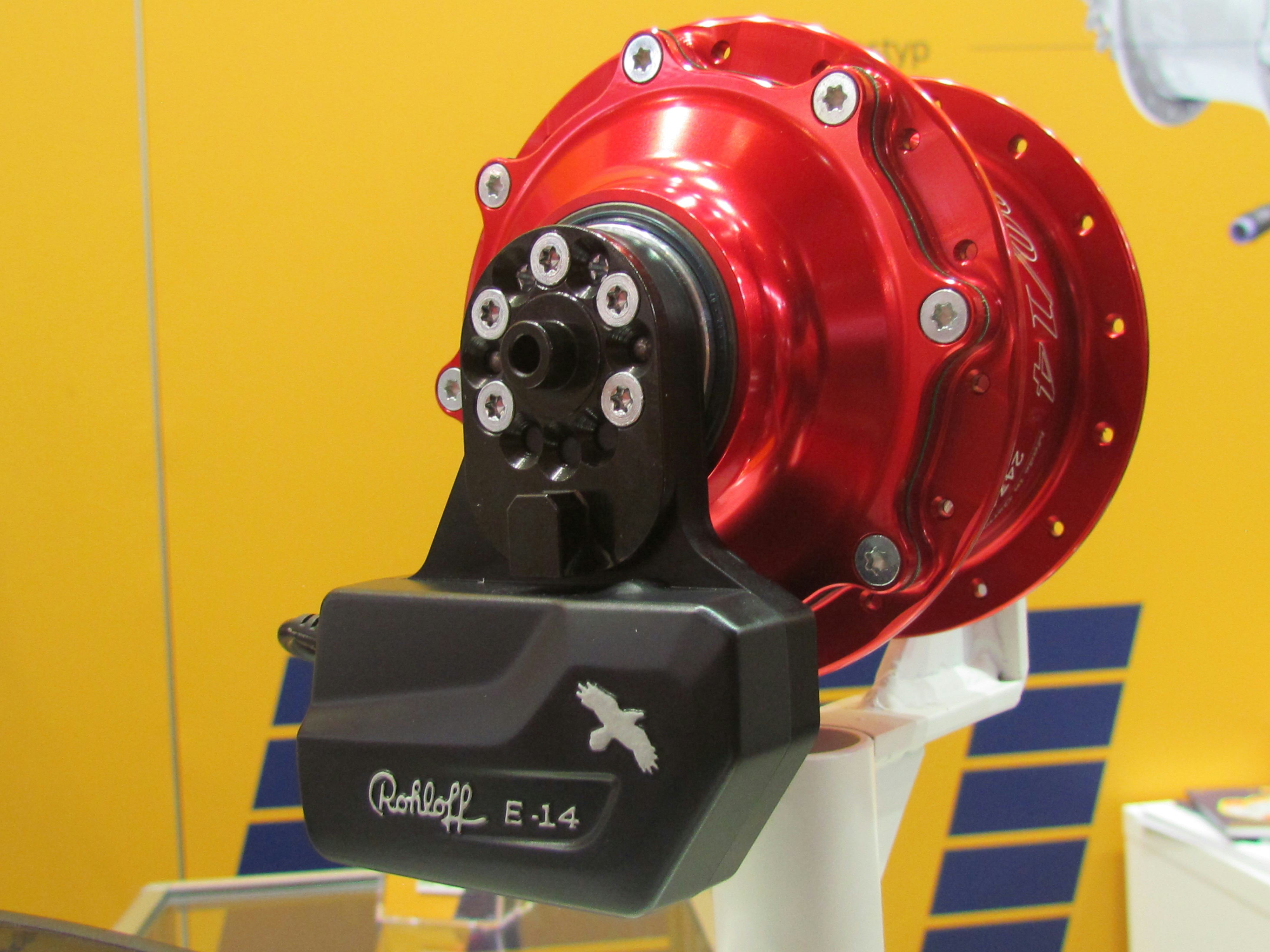 Rohloff electrified E-14 Speedhub allows for compatibility with high torque/peak performance mid-motor suitable for speed pedelecs. – Photo Bike Europe