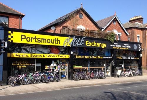 Current estimates show UK’s import volumes declining by 25-30%. – Photo aboutmyarea.com