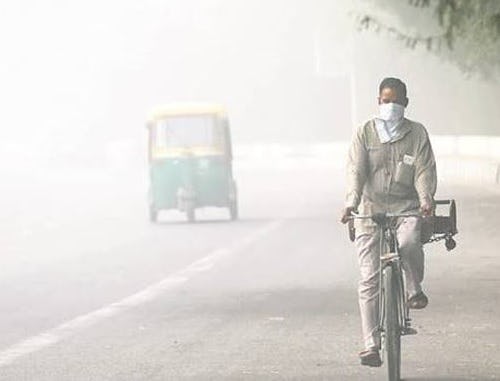 As pollution levels in cities are rising to harmful levels India’s government starts pushing use of electric vehicles. Photo Indian Express 