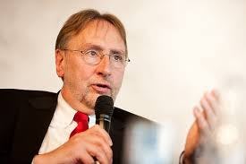 歐盟議會貿易委員會主席Bernd Lange表示:「如果勞工權益部分毫無進展,那麼這場交易是不會通過歐洲議會批准的。」照片來源/euractiv.com