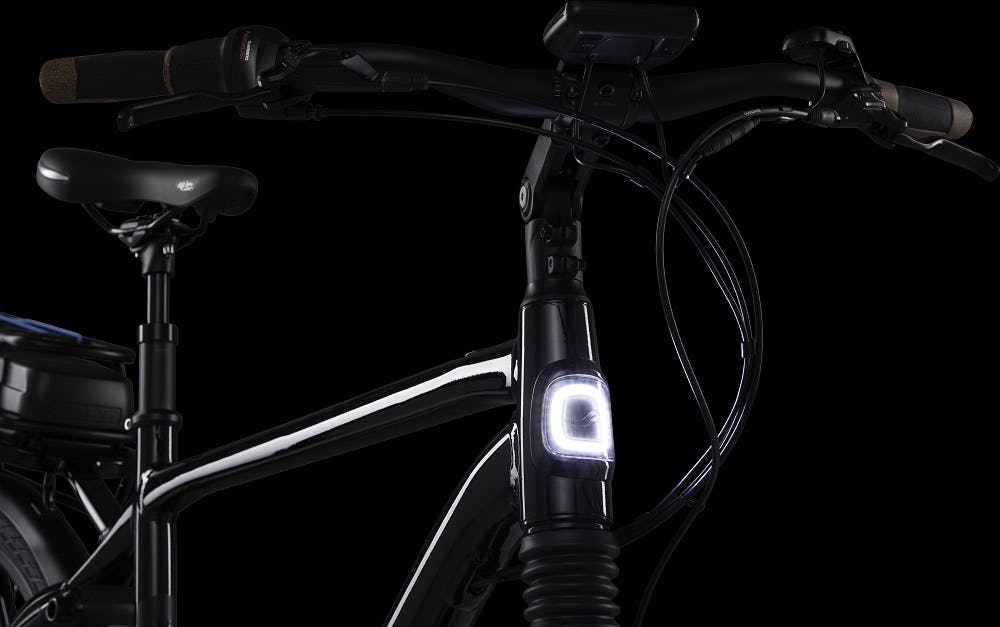 Latest ‘pioneering technology’ by Spanninga; integrated head light for Giant. – Photo Giant.