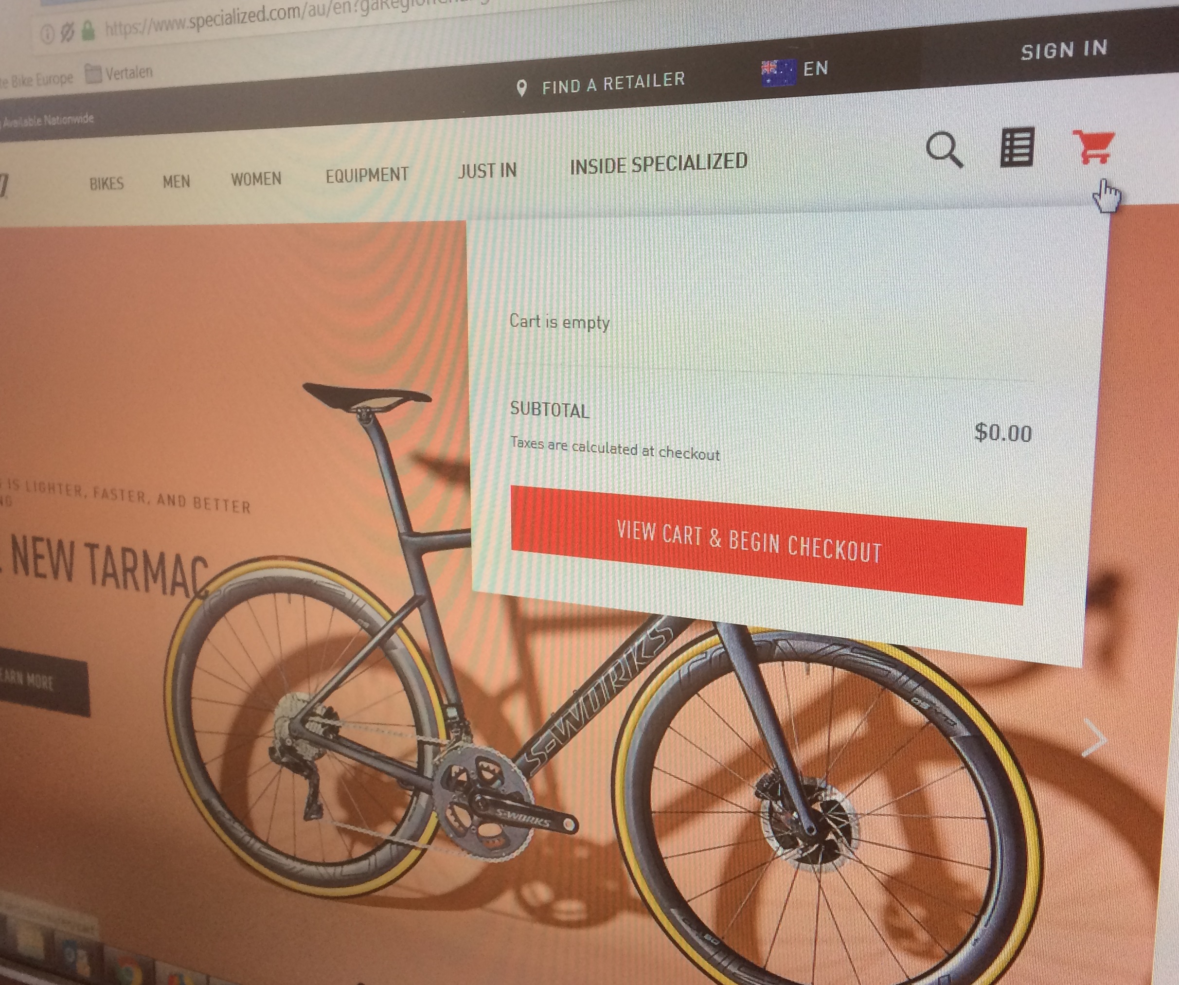 Specialized outlet online retailer