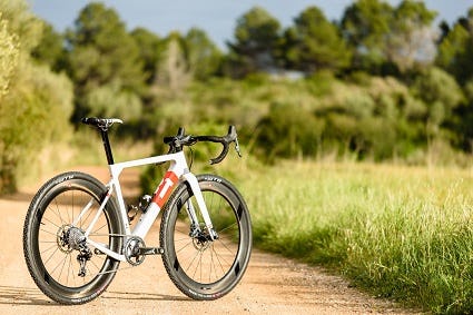 Crowdfunding campaign was started to raise funds for new triathlon bike. – Photo Just Ride 