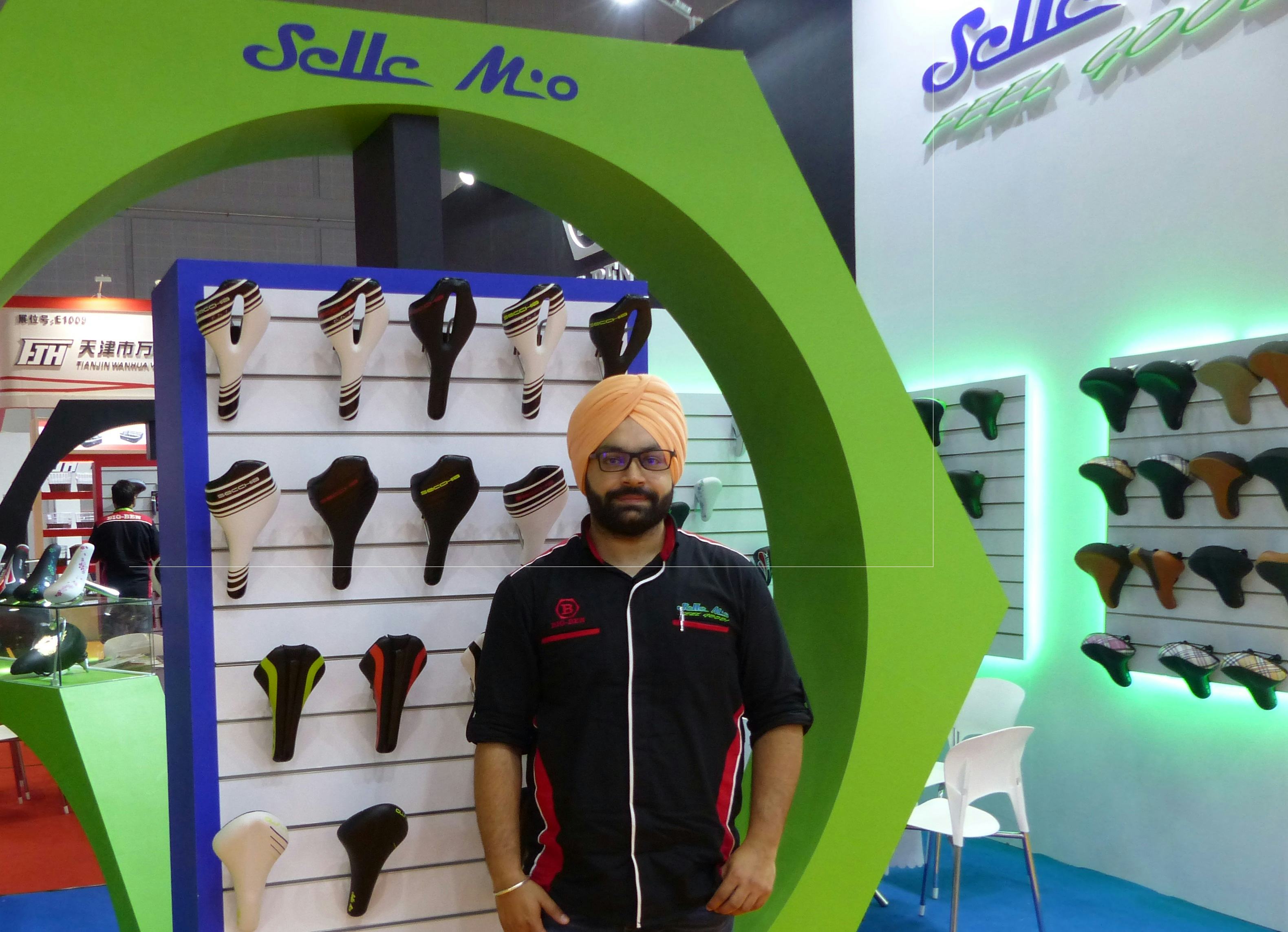 Angad Singh; 3rd generation of the family that runs Big Ben Export, launched Selle Mio brand at China Cycle. – Photo Bike Europe