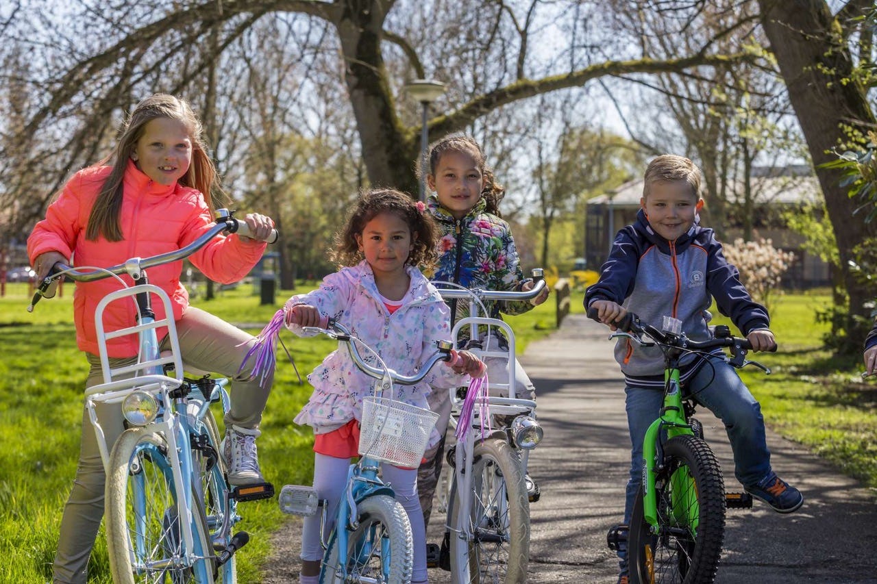 Children's bikes have vanished from shops, not from the market’