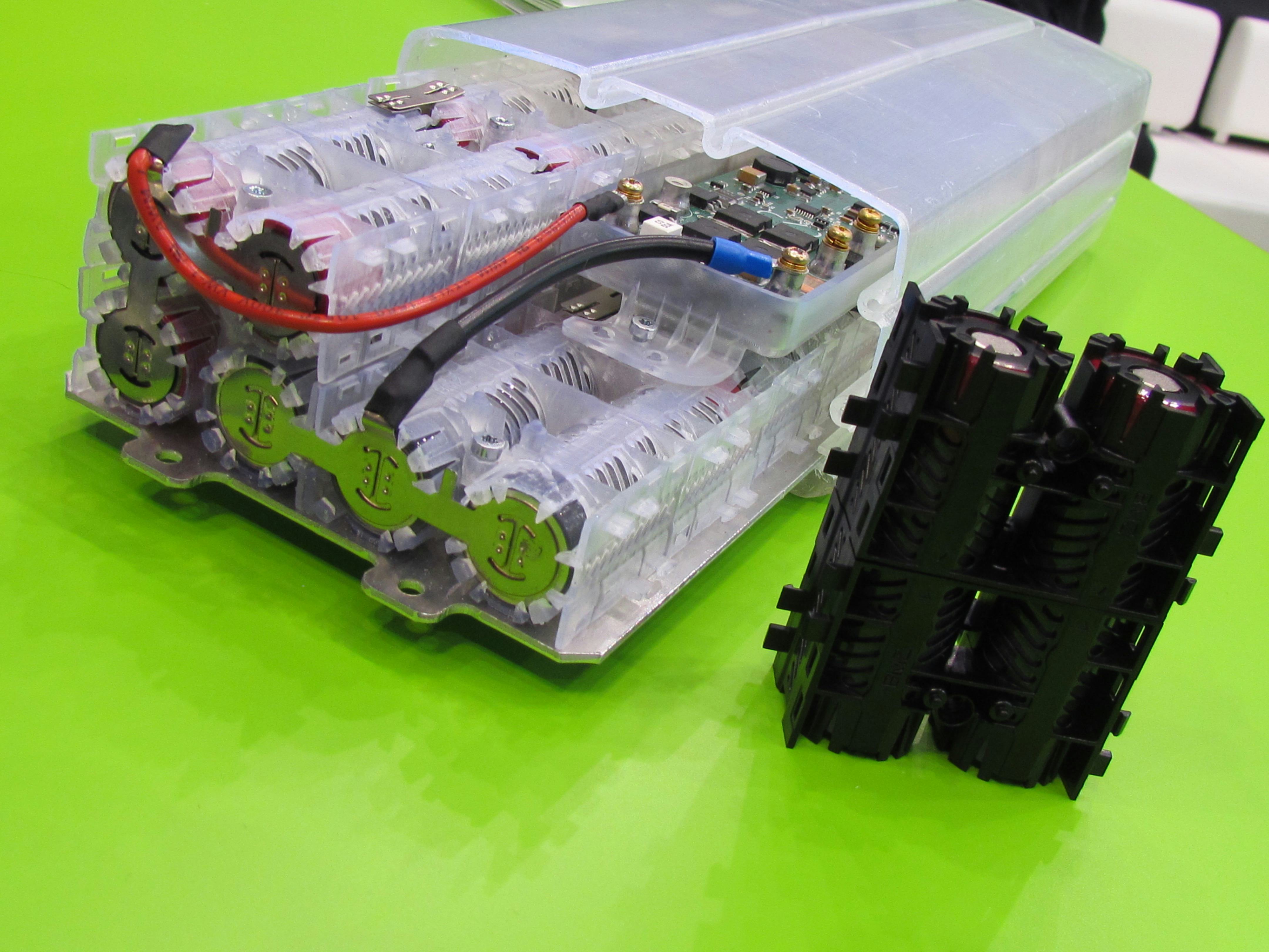 BMZ ‘Precursor’ concept stands for batteries made with building blocks of 21700 cells for customizable packs. – Photo Bike Europe