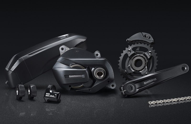 Thanks to slim design of the drive unit, Shimano STEPS features the typical MTB distance between the crank arms (Q-factor). – Photo Shimano