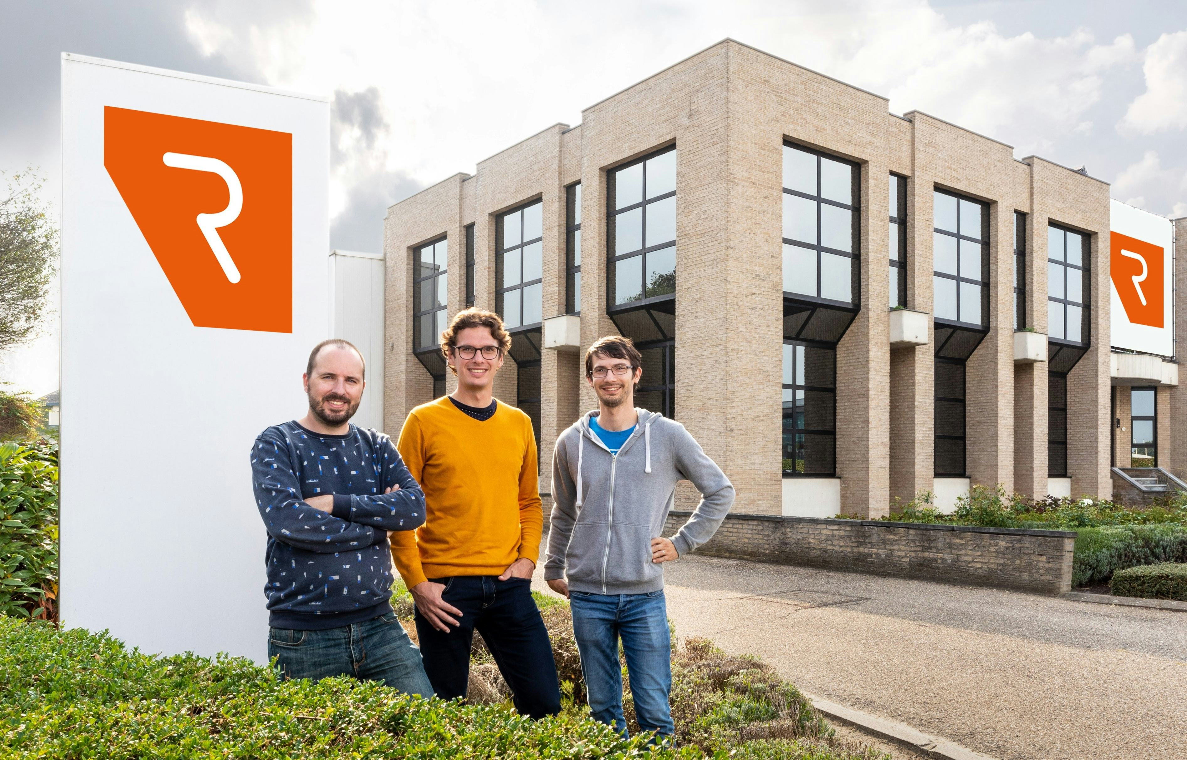 REIN4CED Board at Leuven facility with (from left) Dave Luyckx (CPO), Niels De Greef (COO), and Michaël Callens (CEO). – Photo REIN4CED