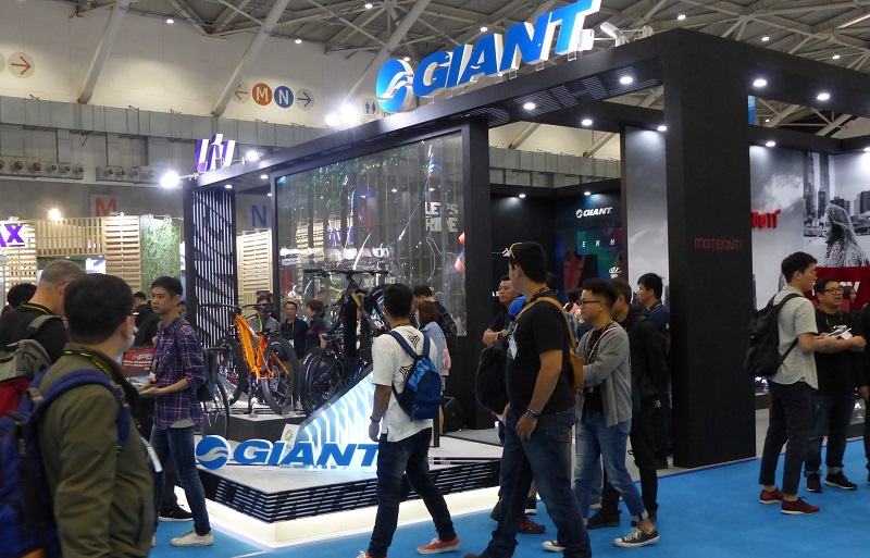 Giant今年以銷售60萬輛電動自行車為目標。圖為該廠今年3月於台北展的攤位。照片來源／Bike Europe