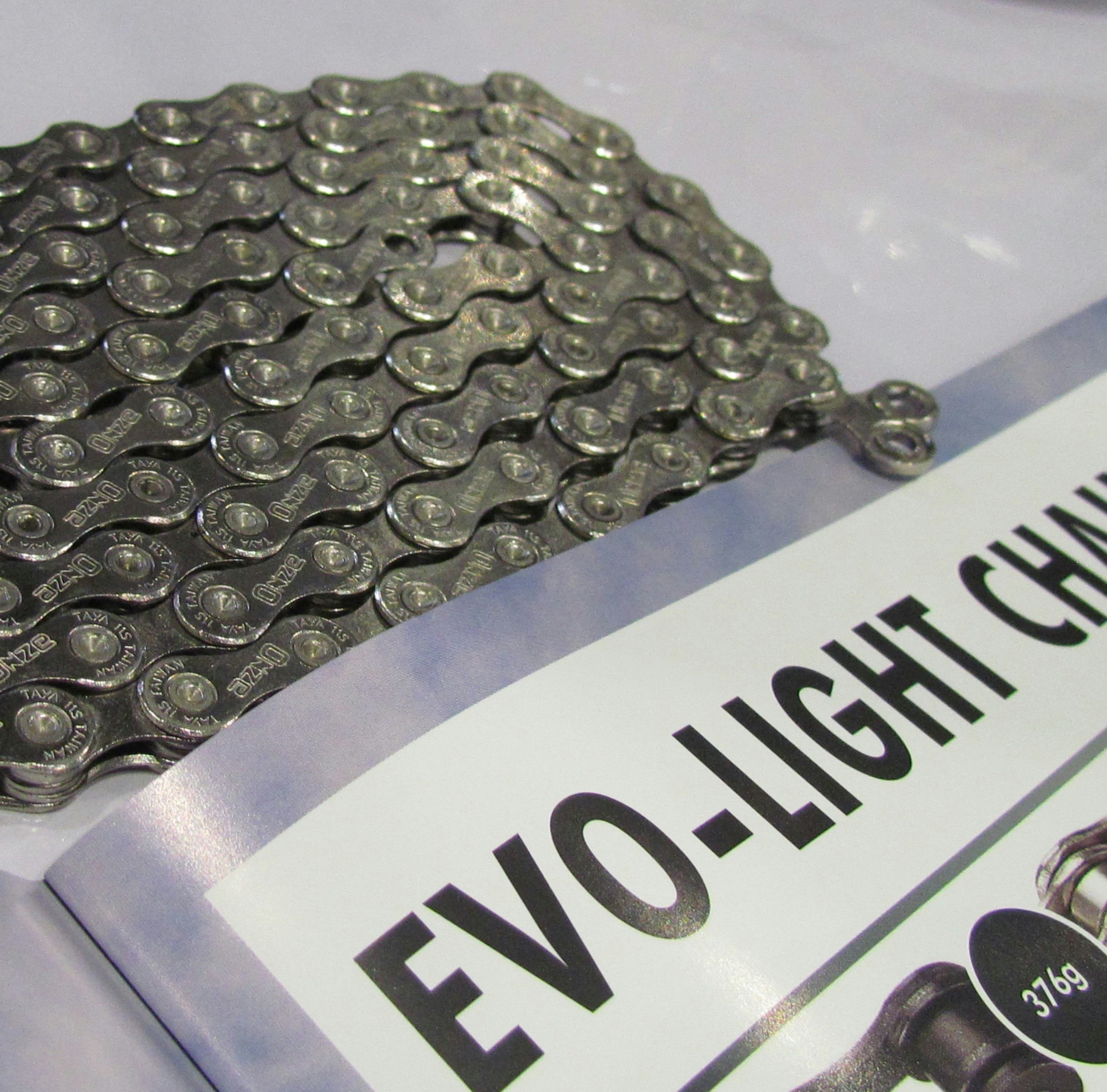 Taya Chain’s award-winning EVO-Light Chain 11 speed ONZE which is claimed to be world’s lightest. – Photo Bike Europe