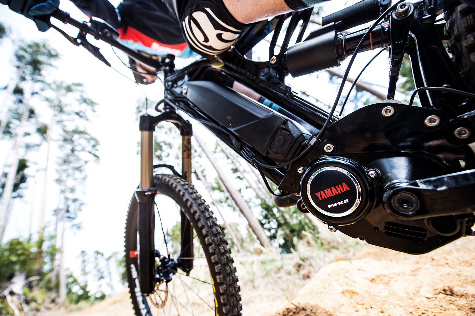 Yamaha electric mountain discount bike