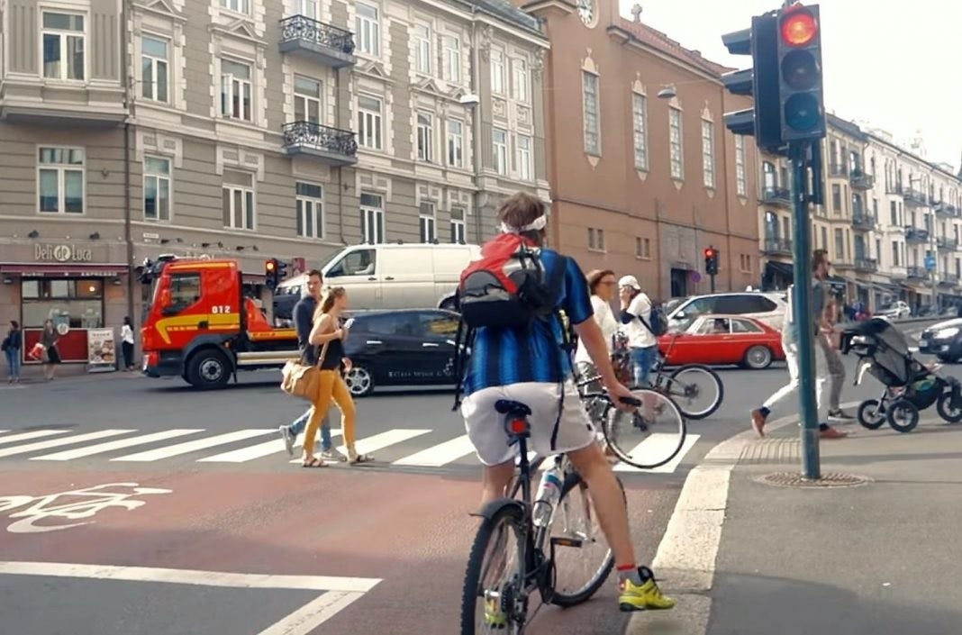 無車化成為新指標,讓自行車於城市中的使用機會增加。照片來源/Shutterstock