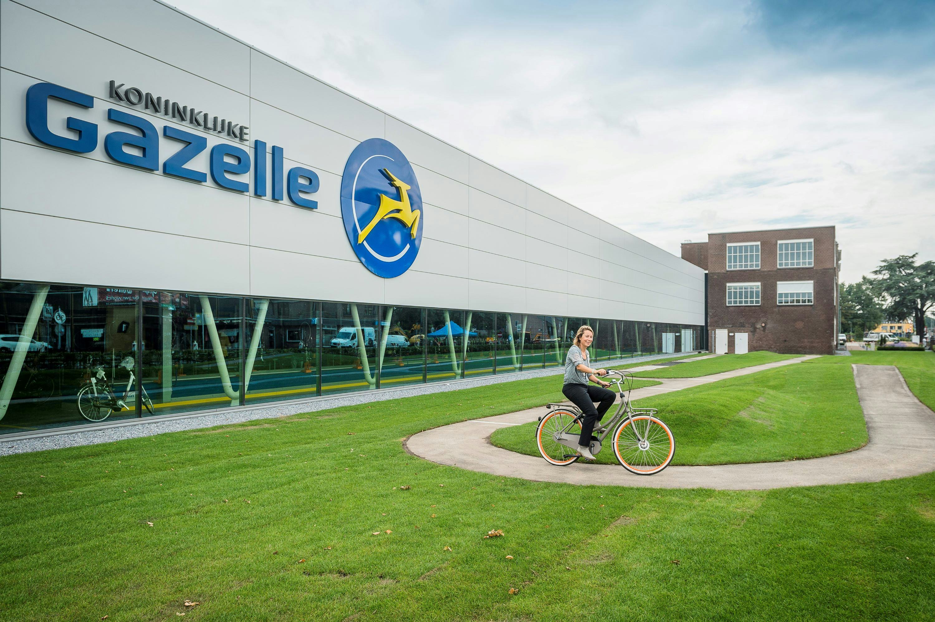 Strong brands, such as Gazelle, have contributed to increased profits in Pon’s bicycle division. - Photo Bike Europe 