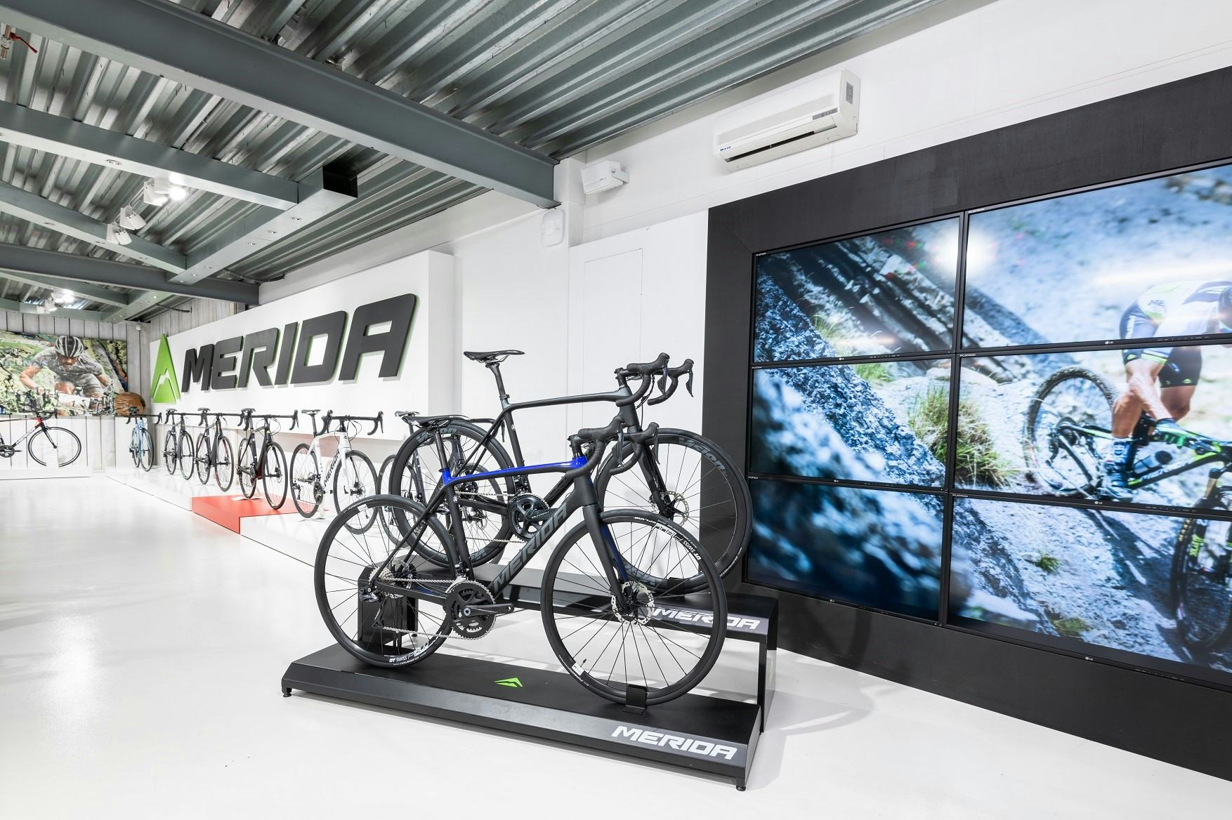 In its future advertisements, Merida will focus more on the combination of online ordering and delivery via trusted dealer. - Photo Sven Scholten