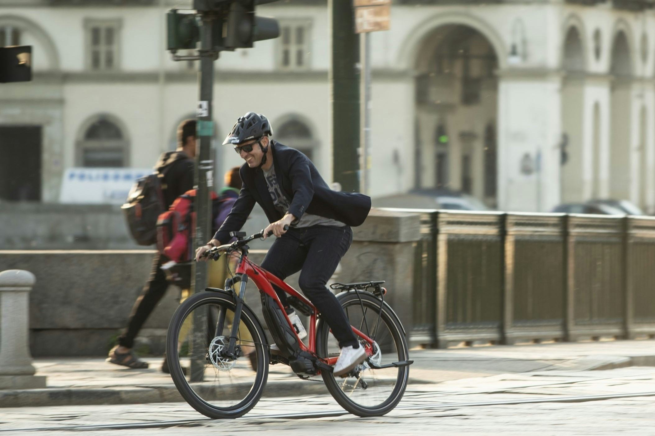The Italians have really embraced the advantages of the e-bike as nationwide sales went up from 173,000 units in 2018 to 195,000 last year. – Photo Thok 