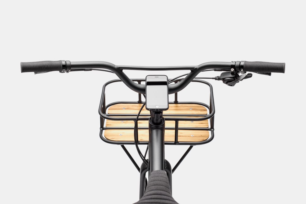 Safety notice front rack on Cannondale Treadwell bicycles