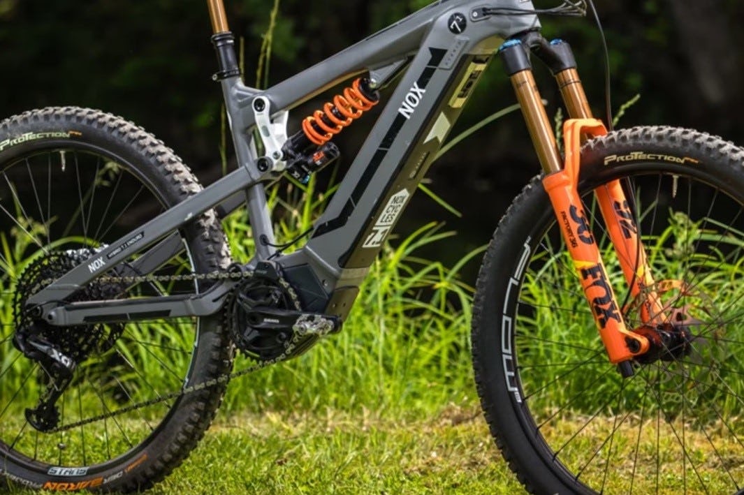 The first set of test bikes were built in cooperation with e-MTB supplier NOX Cycles. – Photo Bike Europe 