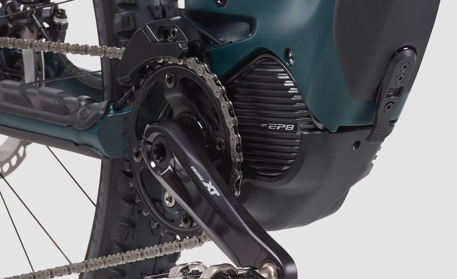 According to Shimano, the smaller magnesium drive unit shell features improved heat-conducting properties.