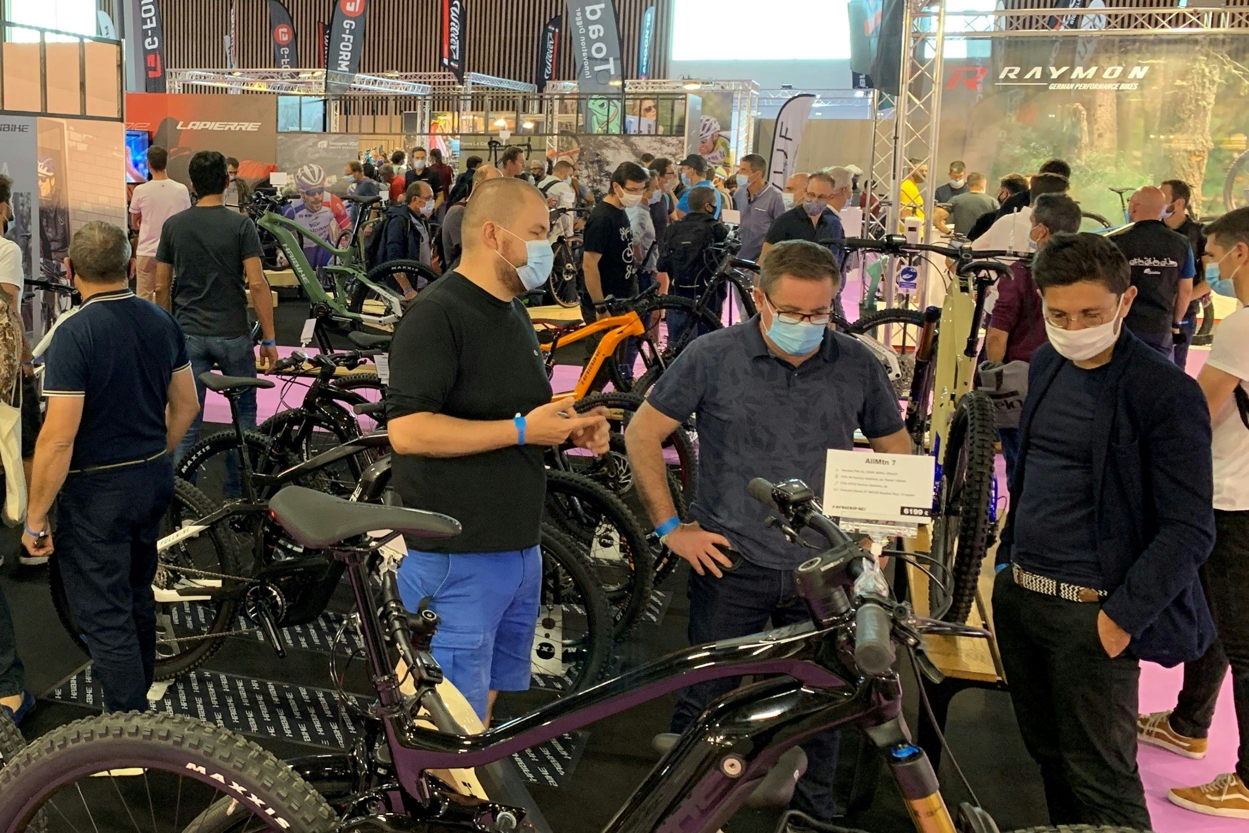 With around 2,800 people from 830 shops, the French trade show Pro Days was a success despite all the uncertainties resulting from Covid-19. - Photo Michel de Chavanon  