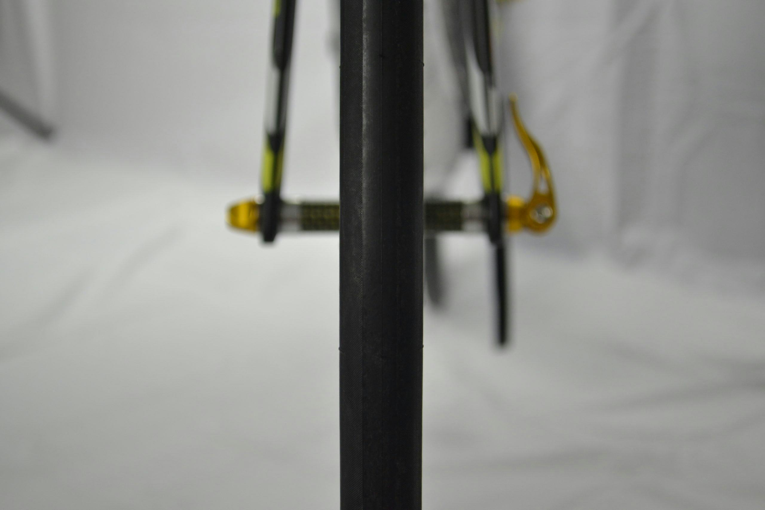 By focusing on the entire wheel, Xtreme Carbon’s methodology, decreases the frontal area to reduce the aerodynamic drag. – Photo Xtreme Carbon