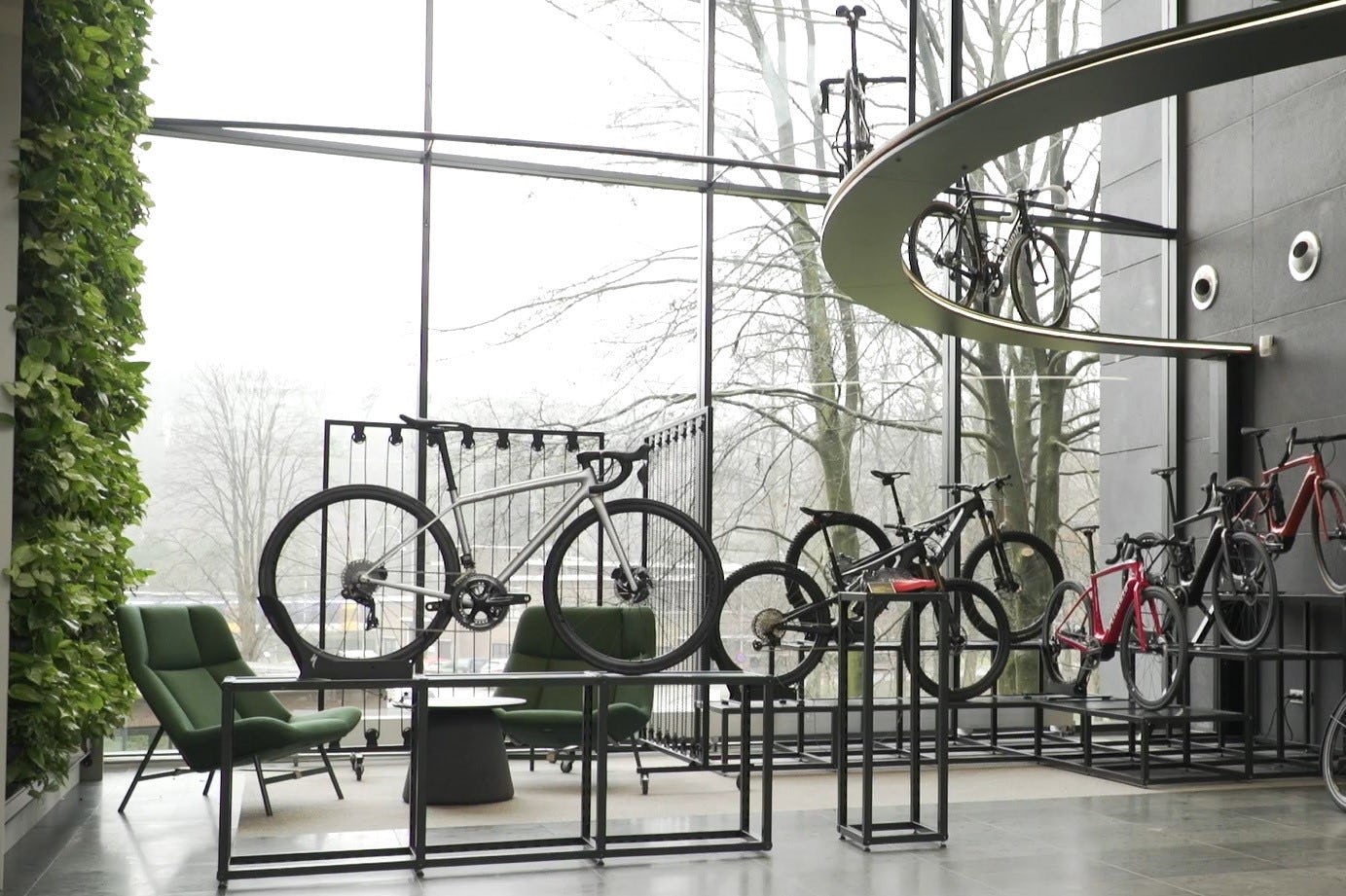 Specialized opened its new European Shared Service Center and office for the Dutch and Flemish market virtually. – Photo Specialized 
