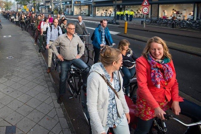 Bicycle traffic jams in Utrecht, the Netherlands; over 30,000 cyclists a day take this popular route. – Photo Bike Europe