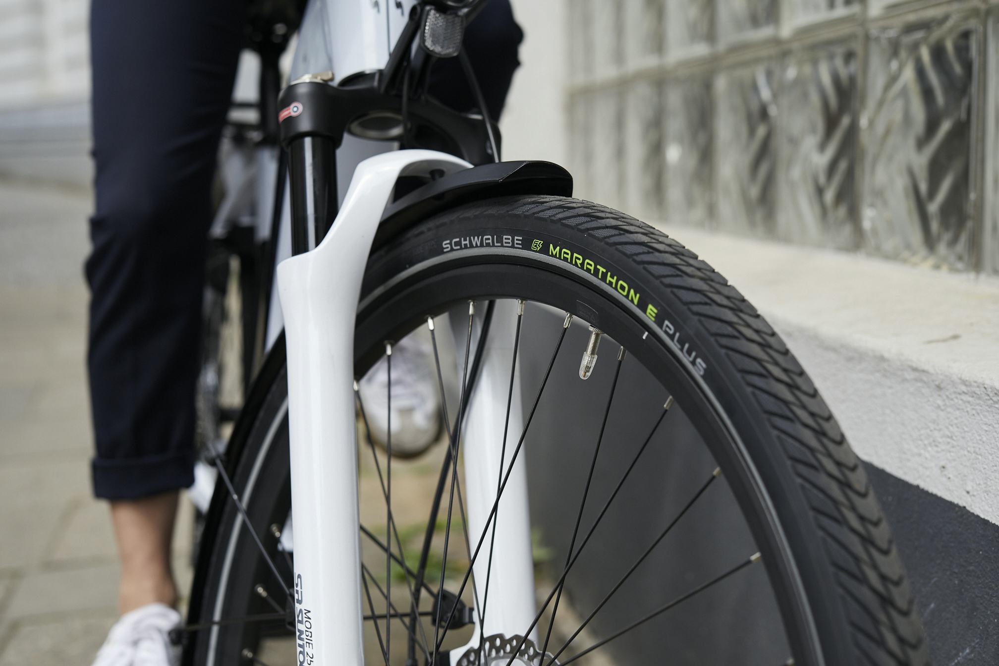 bord niets keten Schwalbe Marathon E-Plus: The first tyre made of fair trade rubber