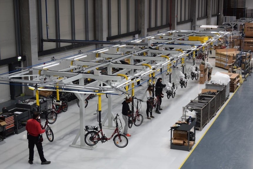 A majority of Néomouv’s e-bikes are manufactured in the Portugal Valley with Unibike as main partner. - Photo Michel de Chavanon